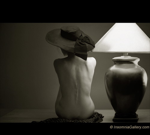 Entre el Gris y el Negro.